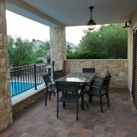 Casa Emma Krk Town